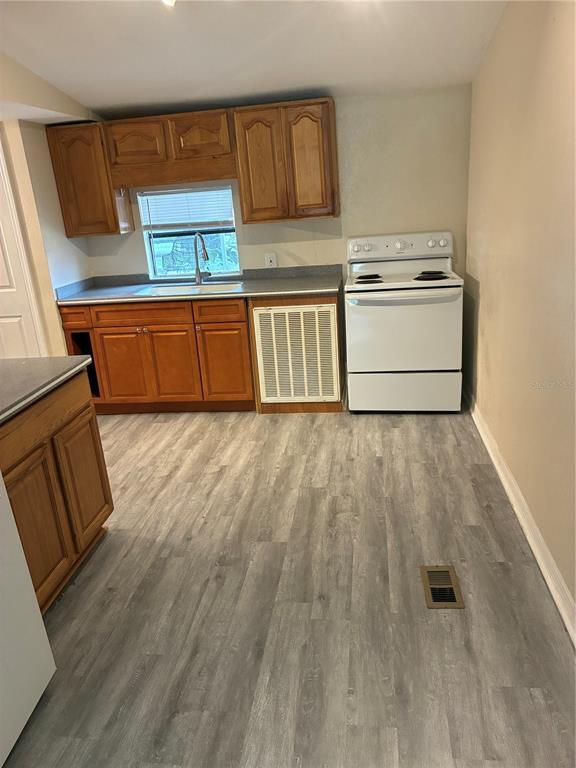 Foto del edificio - 2621 Island Oaks W