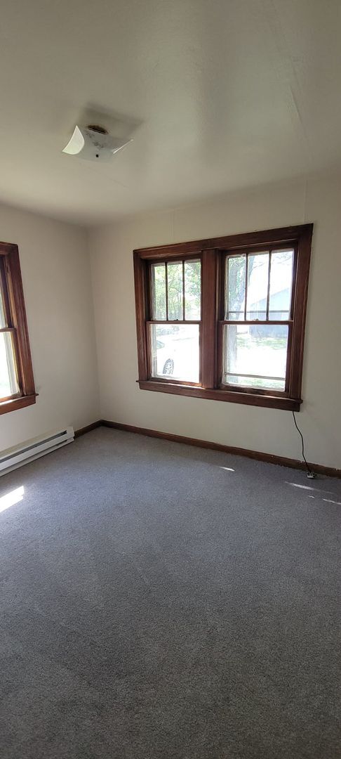 Foto del edificio - 2 BEDROOM 1 BATHROOM HOUSE FOR RENT