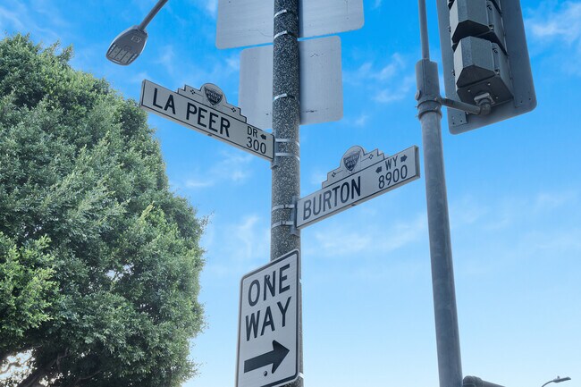 Foto del edificio - La Peer Apartments