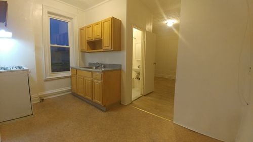 Building Photo - 506 52nd St