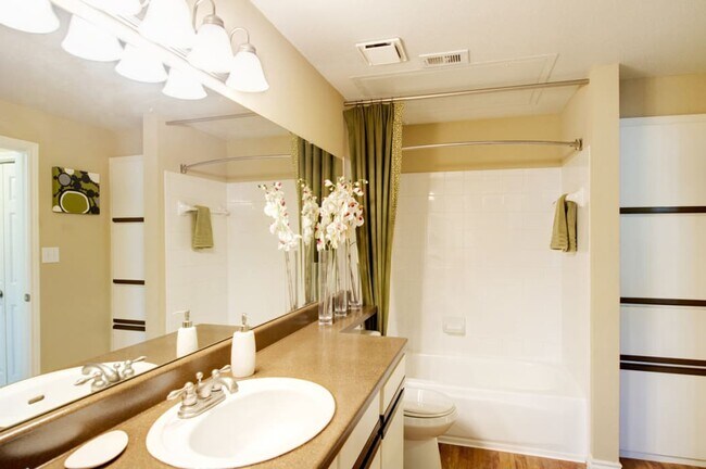 Foto del edificio - 11266 Taylor Draper Ln