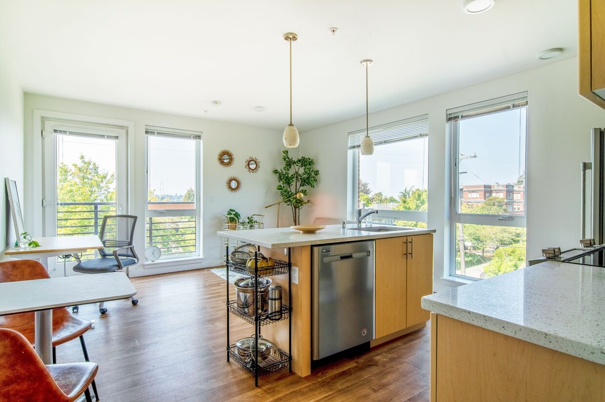 Primary Photo - New Modern Condo with Bright Elegant Finis...