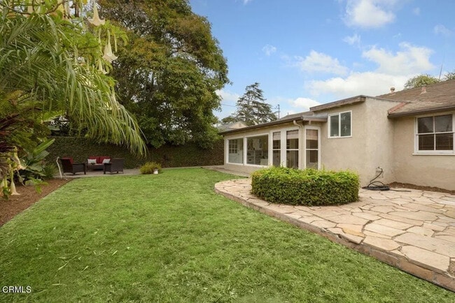 Building Photo - 491 S Brent St