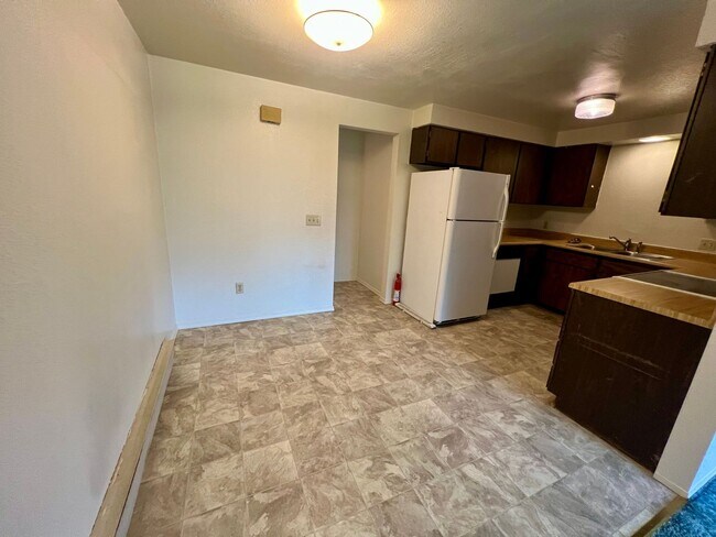 Foto del edificio - Edgewood Triplex
