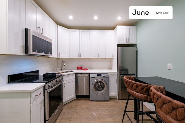 Building Photo - 1675 Lexington Ave