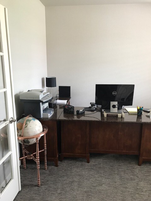 Foto del edificio - 8581 Allenbrook Dr