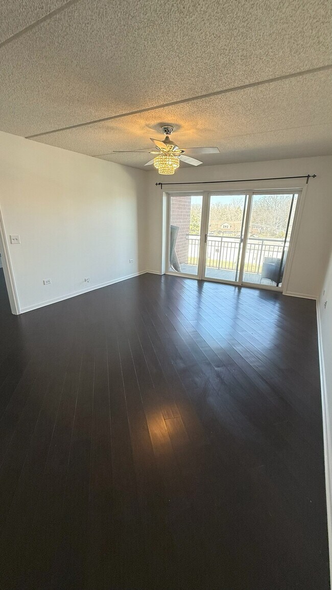 Sala de estar - 225 Main St