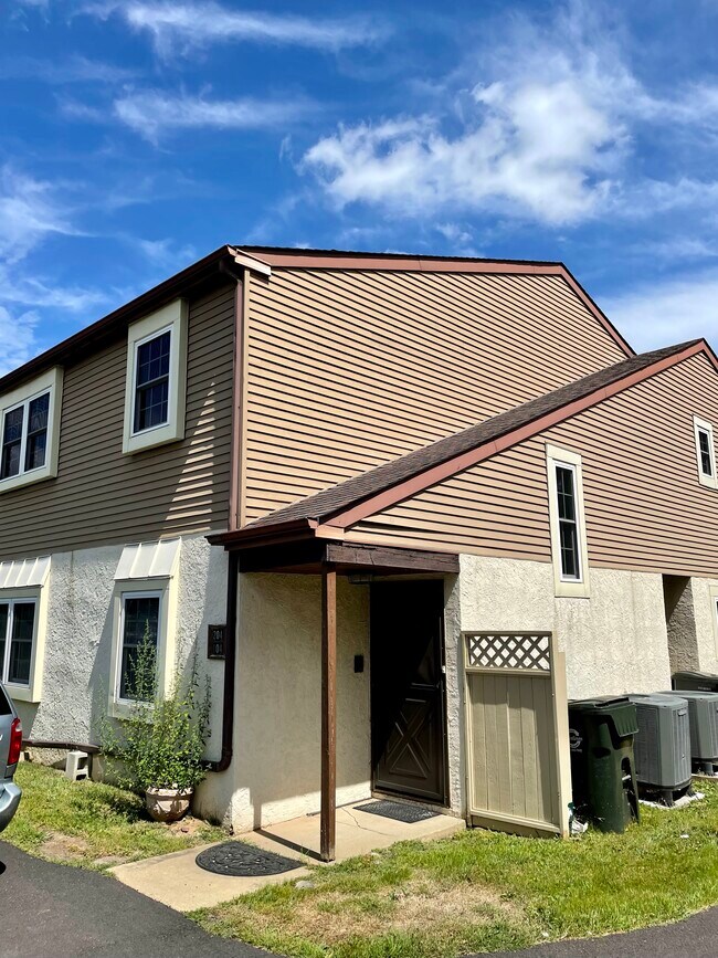 Building Photo - 104 Dean Dr