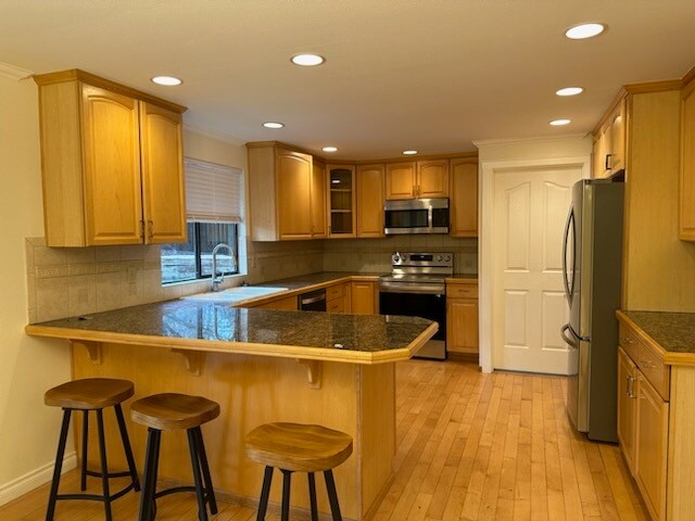 Kitchen opens to the dining room - 2813 York Rd