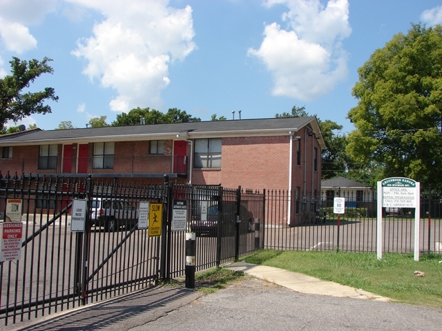 Building Photo - Greenwood Apartments