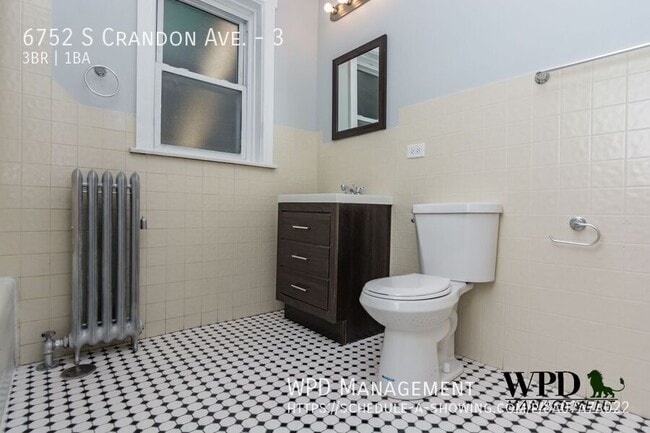 Building Photo - 6752 S Crandon Ave