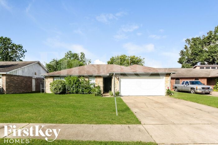 Primary Photo - 16710 Lonesome Quail Dr