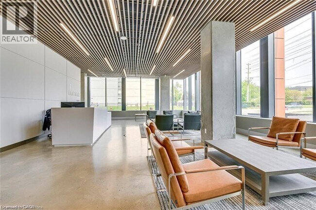 Photo du bâtiment - 500 Brock Ave