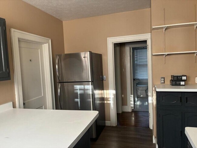 Foto del edificio - 766 N 1st St