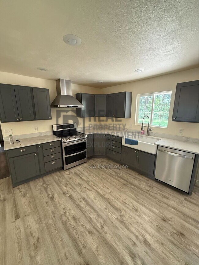 Foto del edificio - 1533 3rd Ave W
