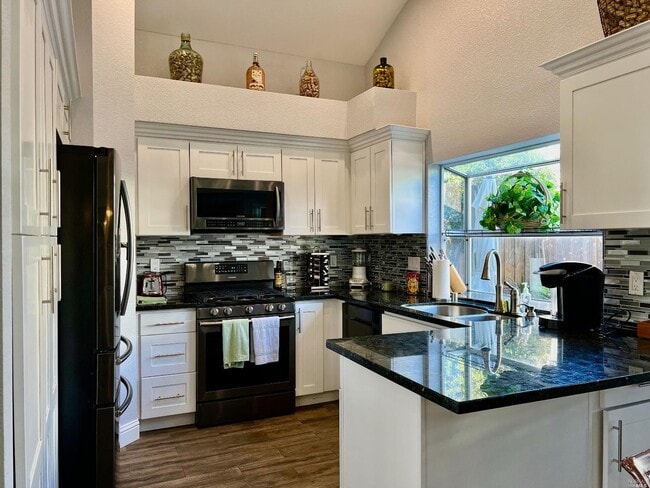 Foto del edificio - 2454 Wine Country Ave
