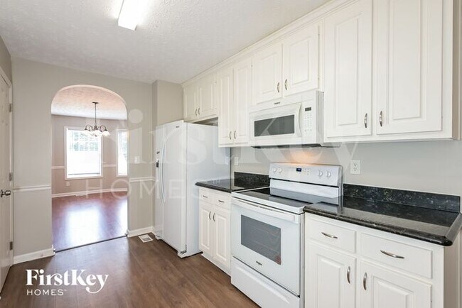 Building Photo - 530 Sanford Creek Ln