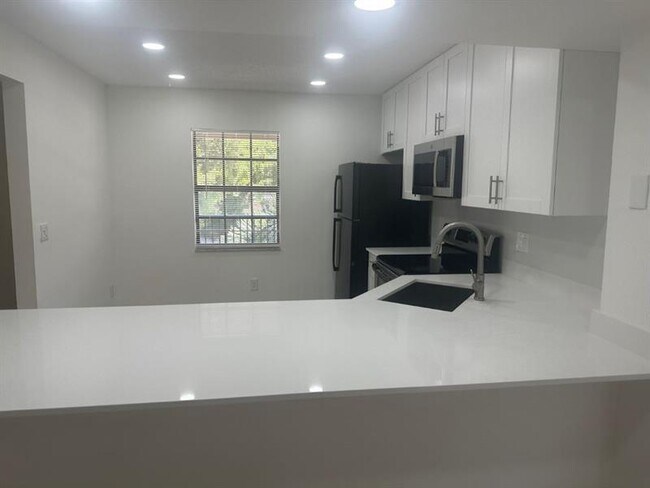 Foto del edificio - 1520 NW 45th St