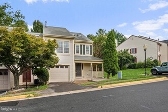 Building Photo - 3860 Waythorn Pl