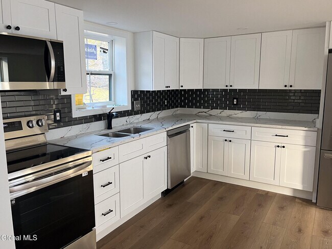 Foto del edificio - 34 Center St