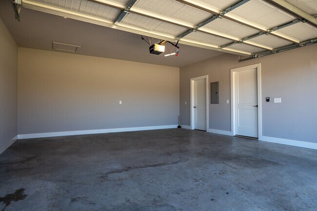 Foto del edificio - Spacious 3 bed 2 bath in Pea Ridge