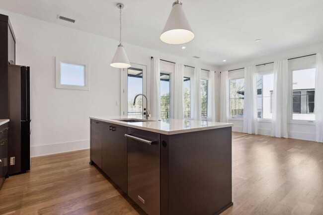 Foto del edificio - 10965 Serenbe Ln