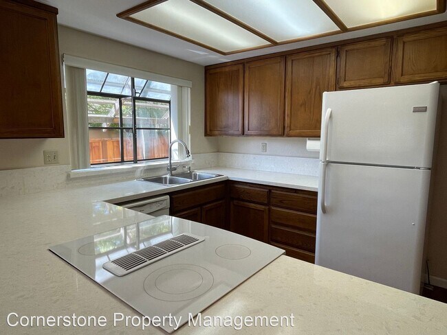 Building Photo - 3 br, 2 bath House - 535 Bayview Park Dr.