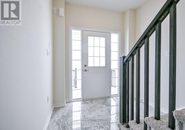 Photo du bâtiment - 125 McEachern Ln