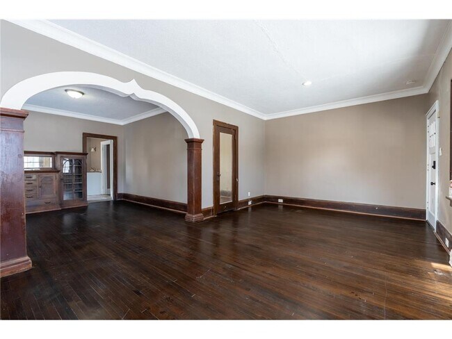 Foto del edificio - 1917 N Newton Ave