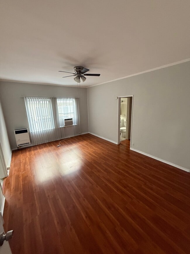 Foto del edificio - 628 E Elk Ave