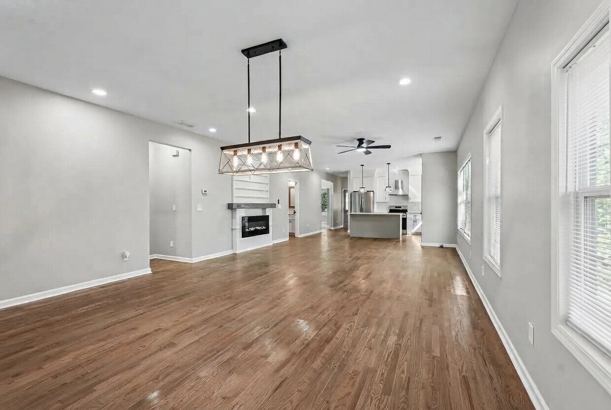Foto del edificio - 809 Dill Ave SW