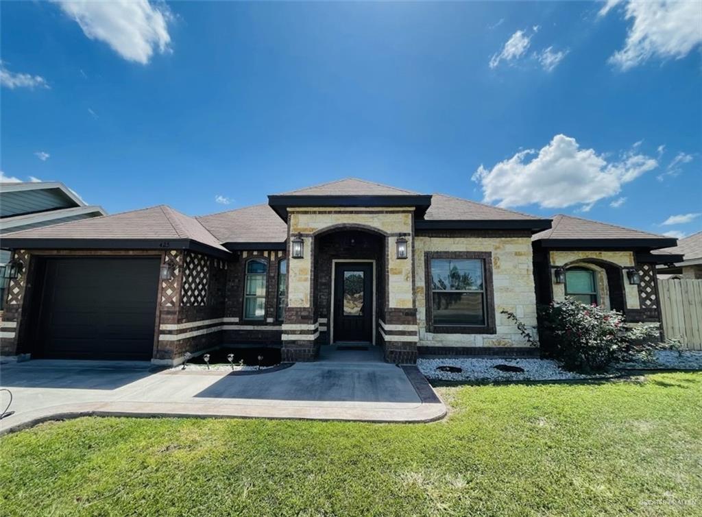 Foto principal - 425 E Nebraska Rd