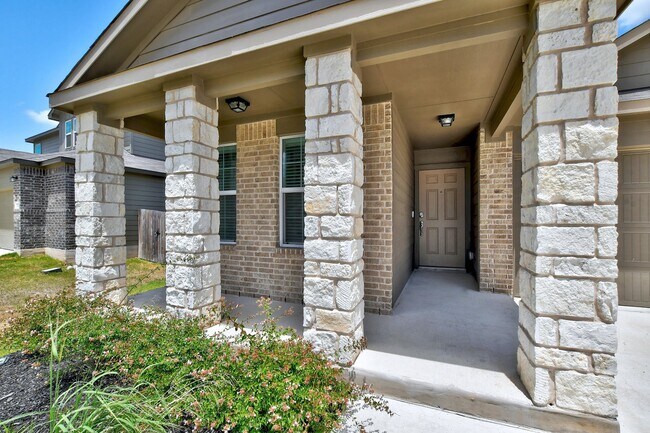 Building Photo - 190 Crystal River Rd
