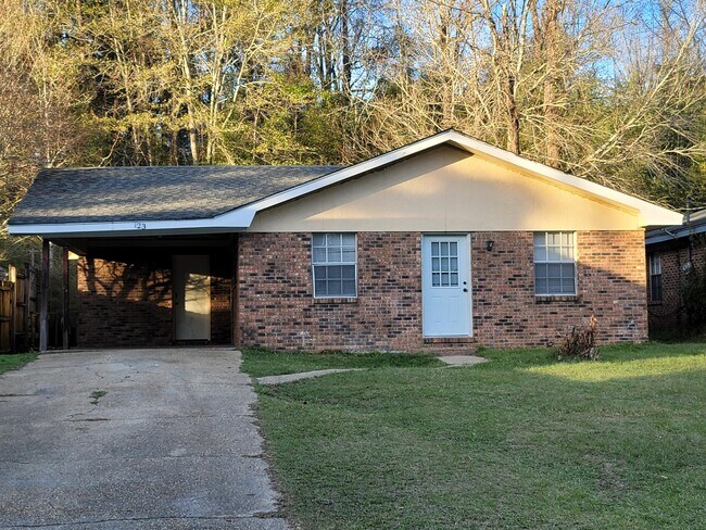 Building Photo - 123 Lexington Dr