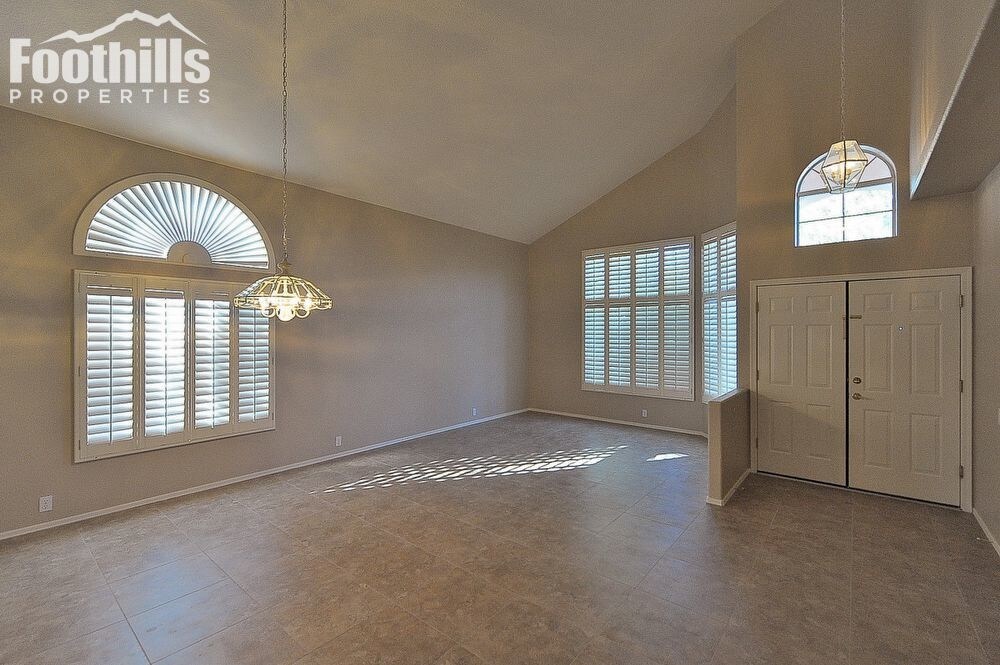 Foto principal - 3151 W Stoneybrook Trl