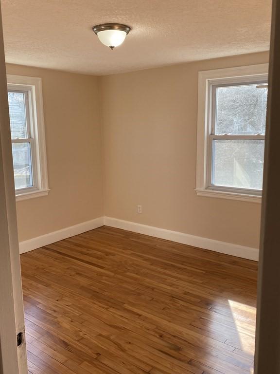 Foto del edificio - 3 bedroom in Boston MA 02136