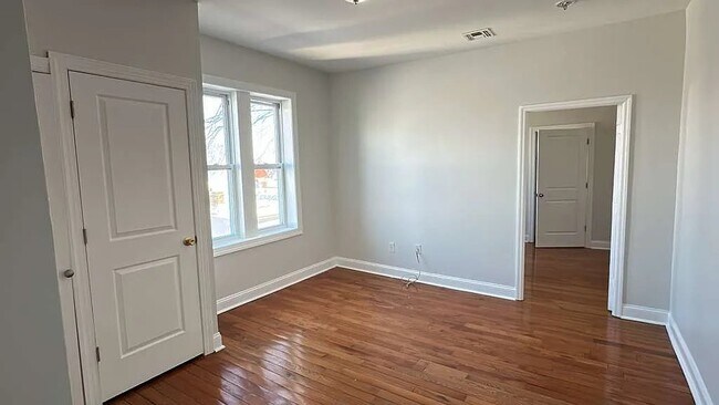 Foto del edificio - 162 Bergen Ave