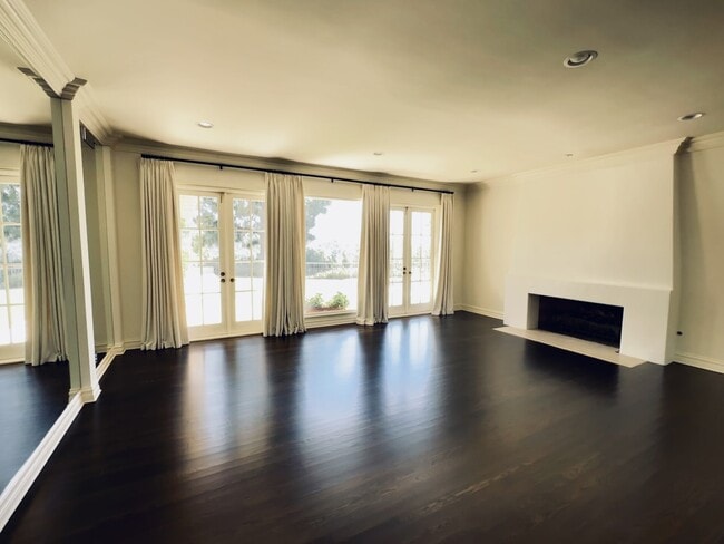 Building Photo - 9612 Arby Dr