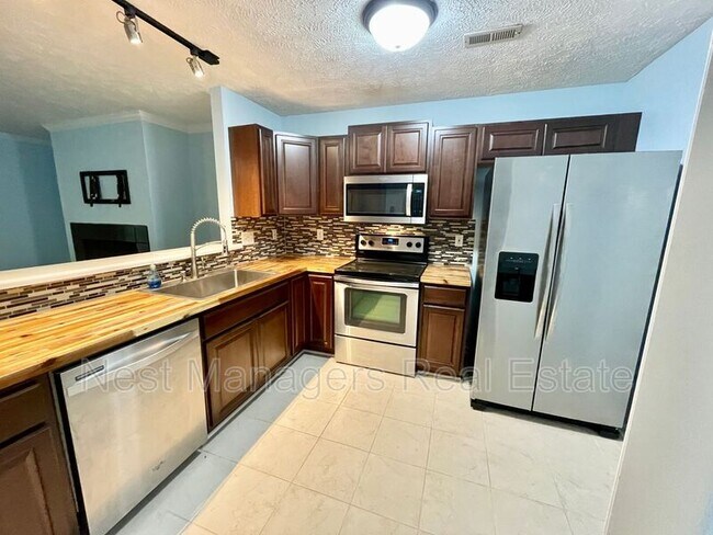 Foto del edificio - 350 Bubble Creek Ct