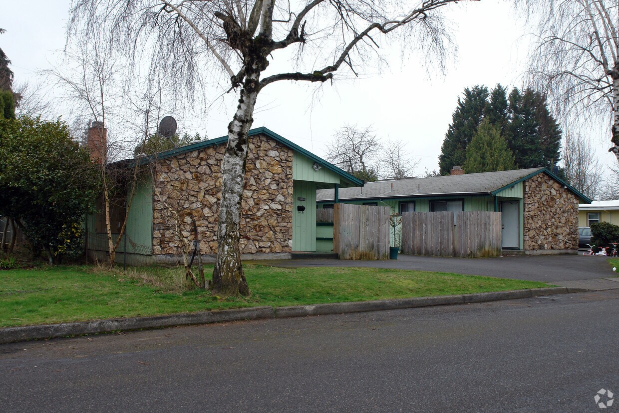 Primary Photo - Gateway Haven Apartments