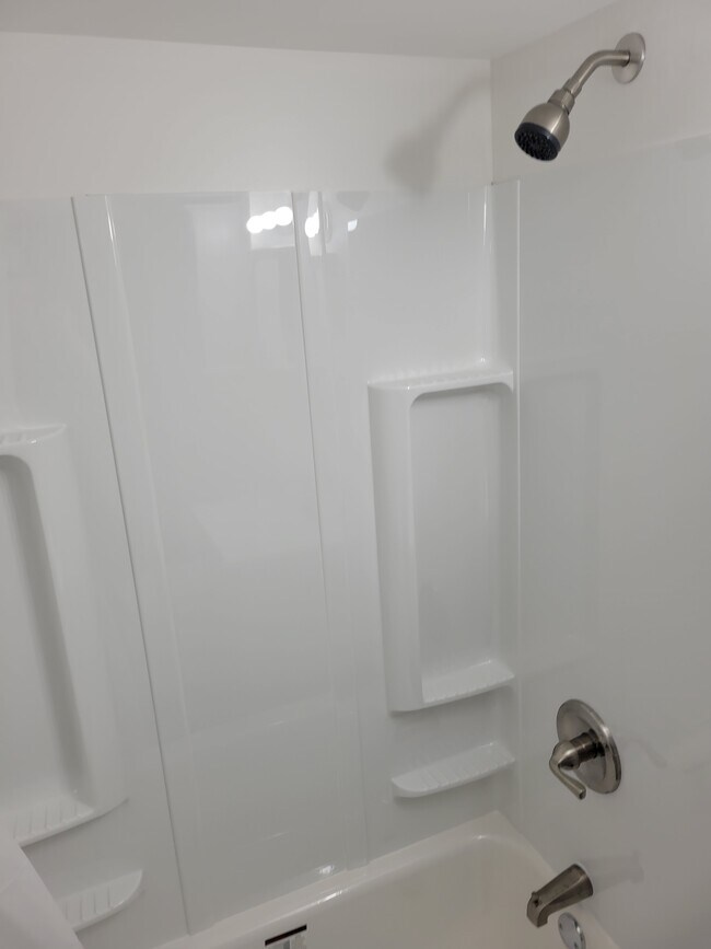 Bathroom - 65 Albert St