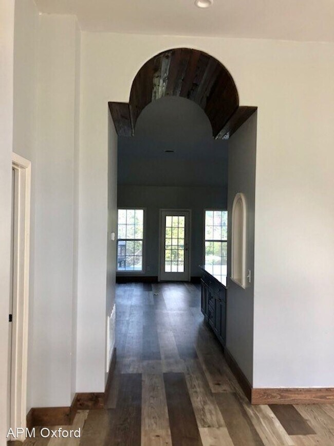 Foto del edificio - 3 br, 2 bath House - 514 Rock Springs Dr.