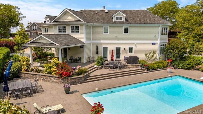 Foto del edificio - 695 Sound Dr