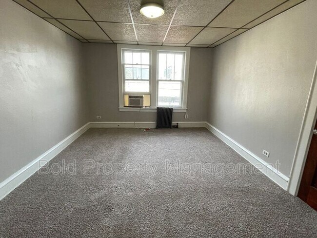 Building Photo - 502 Mount Laurel Rd