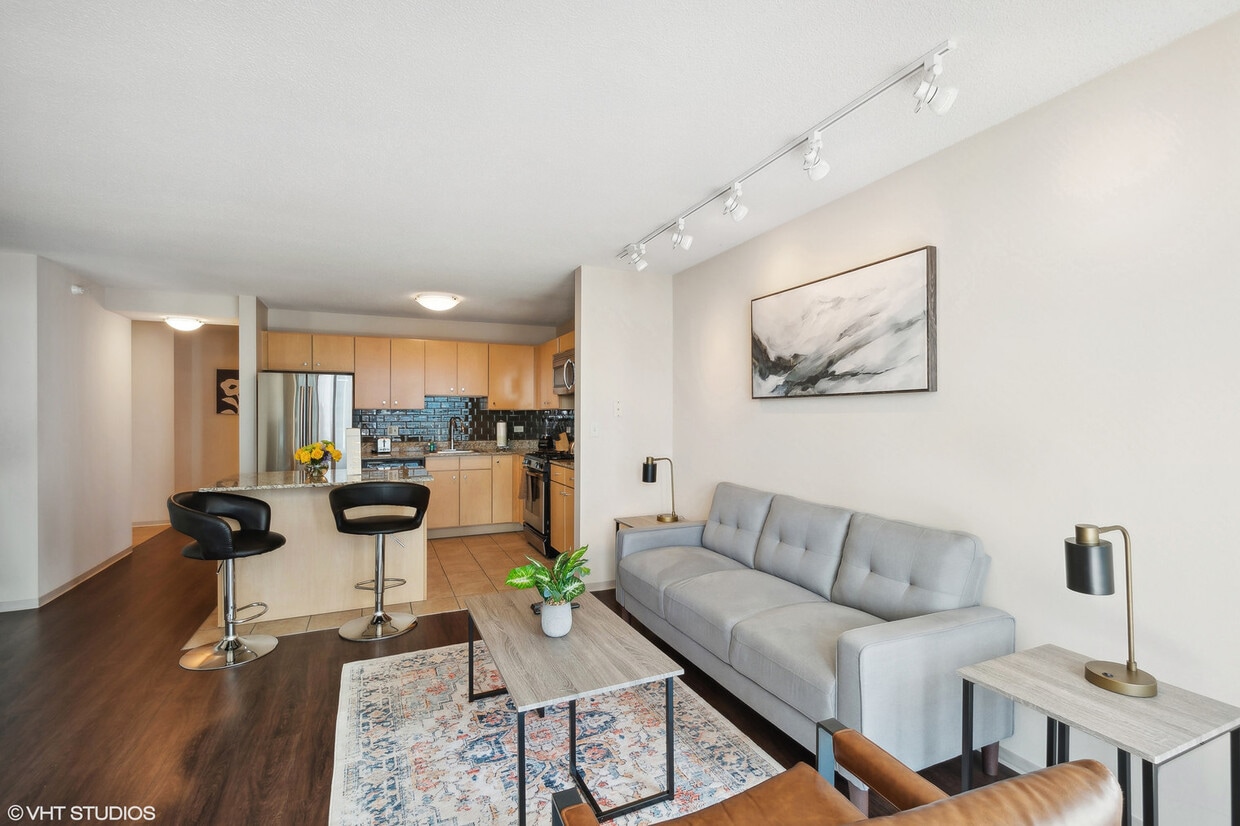 Foto principal - 225 N Columbus Dr