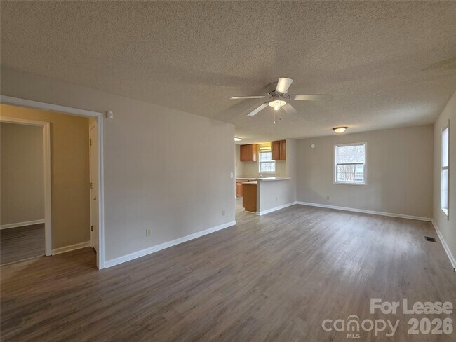 Foto del edificio - 9040 Reid St