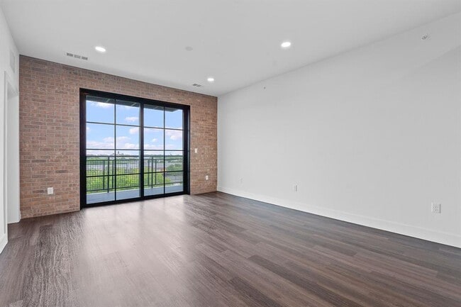 Foto del edificio - 4315 S Congress Ave