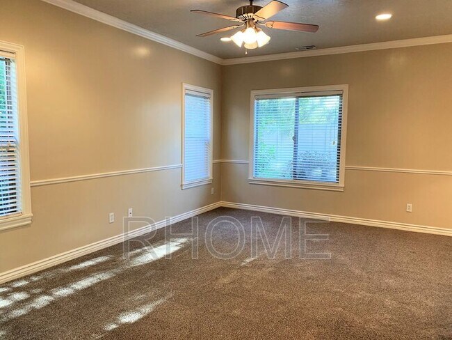 Building Photo - 6779 Sienna Park Ln