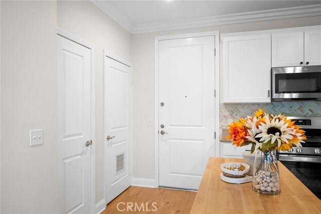 Foto del edificio - 6938 Laurel Canyon Blvd