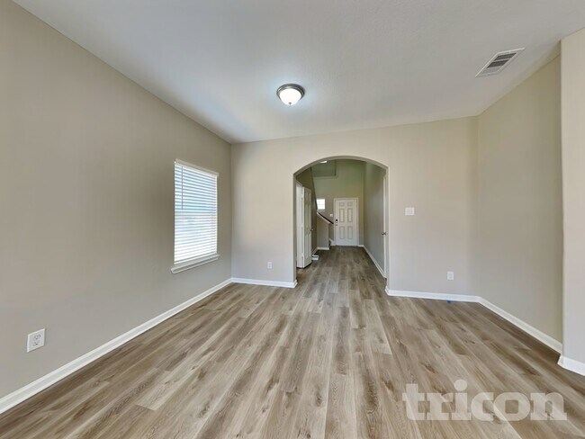 Building Photo - 5703 Straight Way